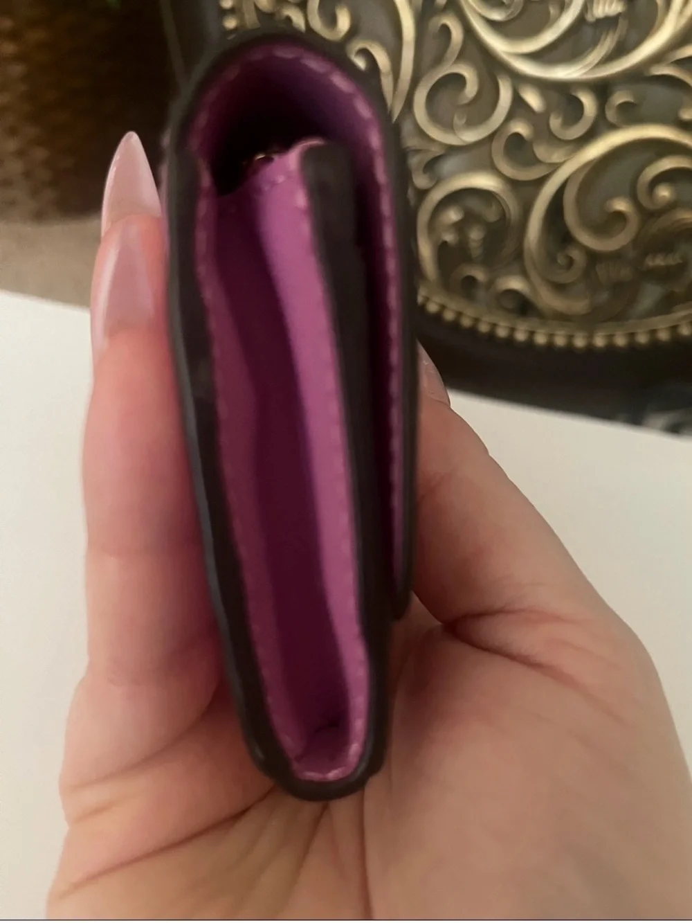 henri bendel compact henri